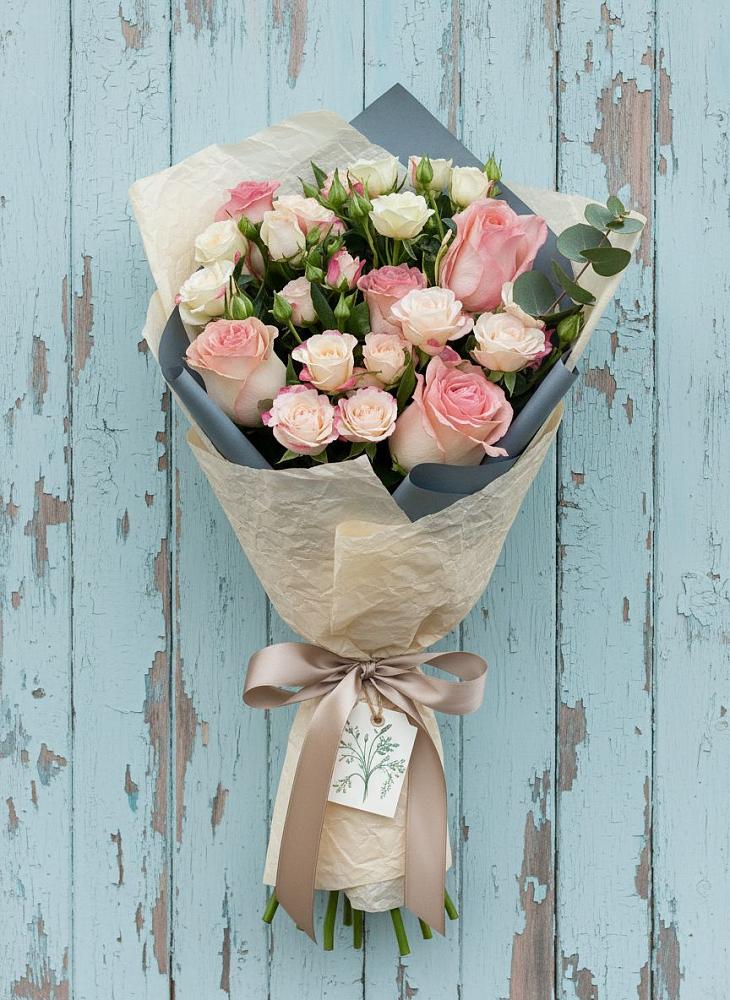 Букет цветов из: Розы в Рождественской Хаве