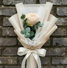 Букет цветов из:  Розы в Рождественской Хаве