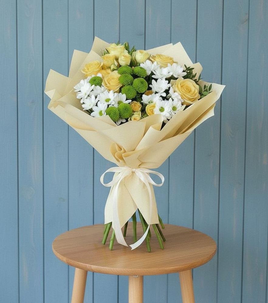 Букет цветов из: Хризантемы и Розы в Рождественской Хаве