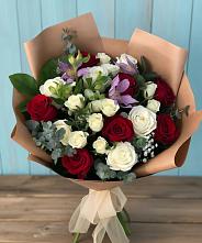Букет цветов из:  Розы и Альстромерии в Рождественской Хаве