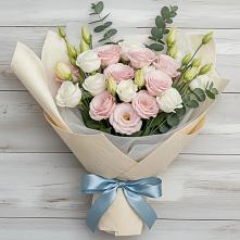 Букет цветов из:  Лизиантусы #REPLACE_PRED# Рождественской Хаве