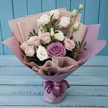 Букет цветов из:  Розы и Лизиантусы #REPLACE_PRED# Рождественской Хаве