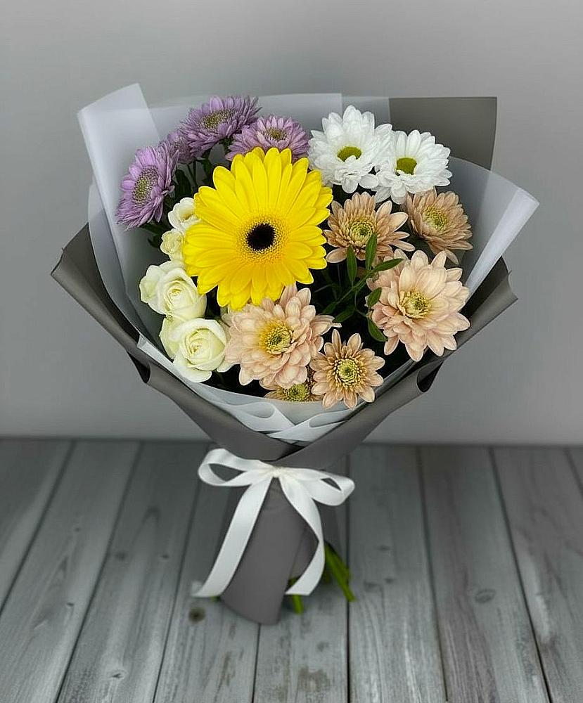 Букет цветов из: Розы, Герберы и Хризантемы в Рождественской Хаве