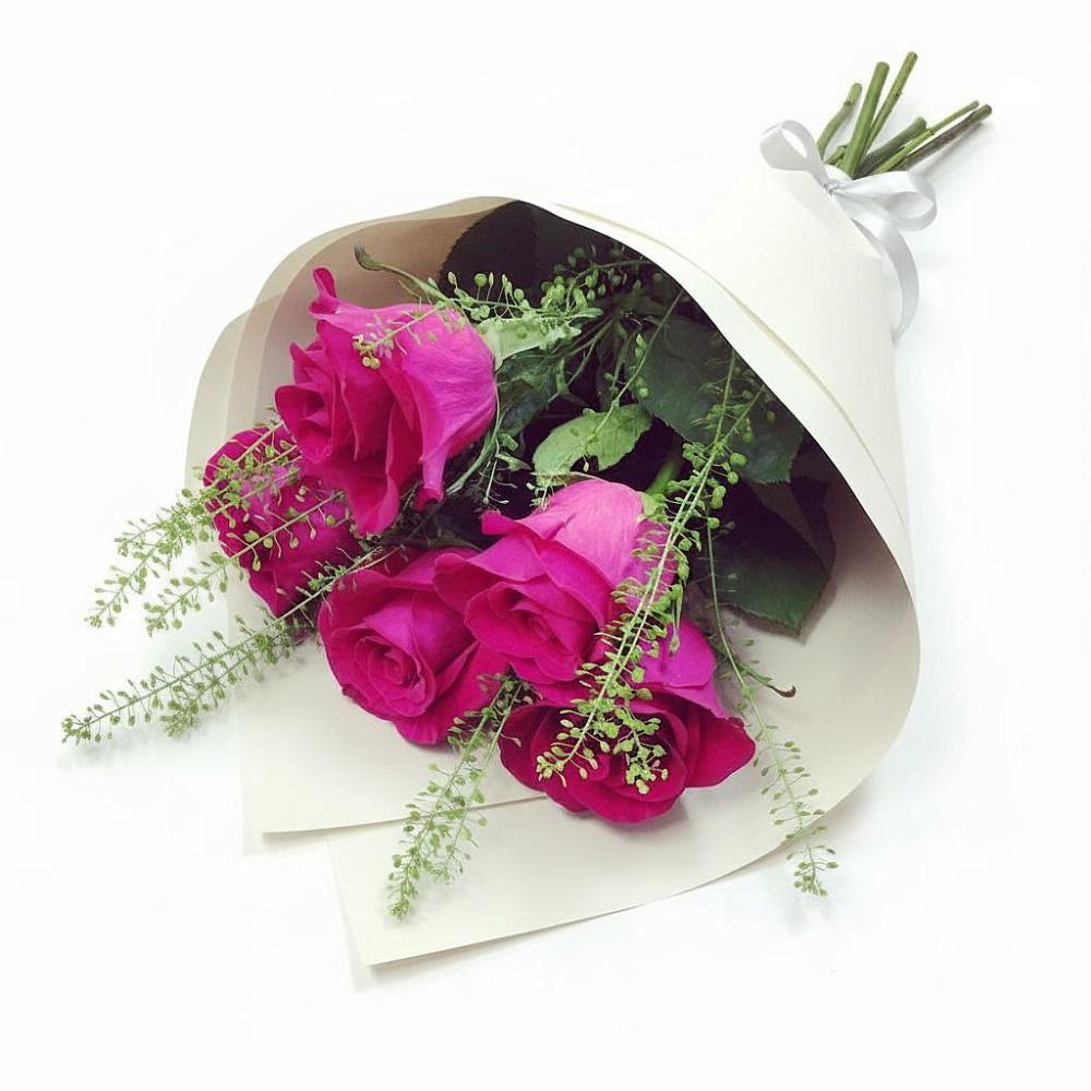 Букет цветов из: Розы в Рождественской Хаве