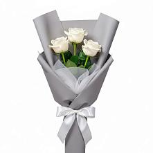 Букет 3 белые розы в Рождественской Хаве