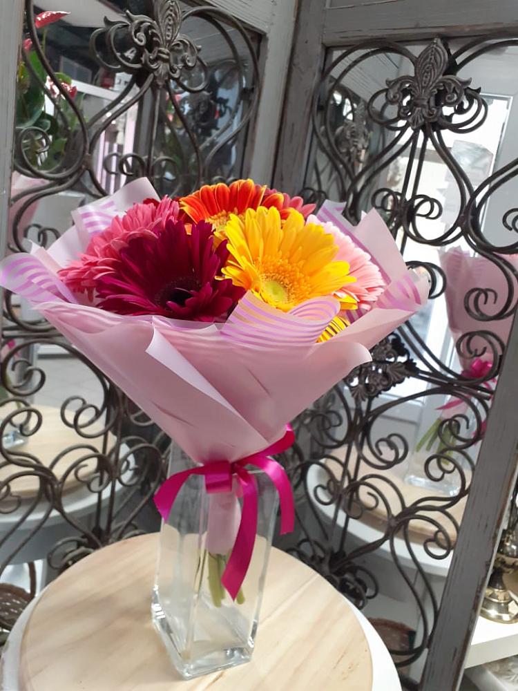 Букет цветов из: Герберы в Рождественской Хаве