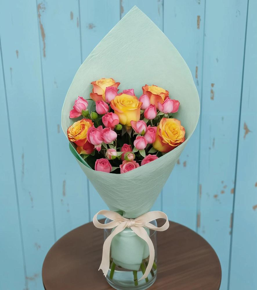 Букет цветов из: Розы в Рождественской Хаве