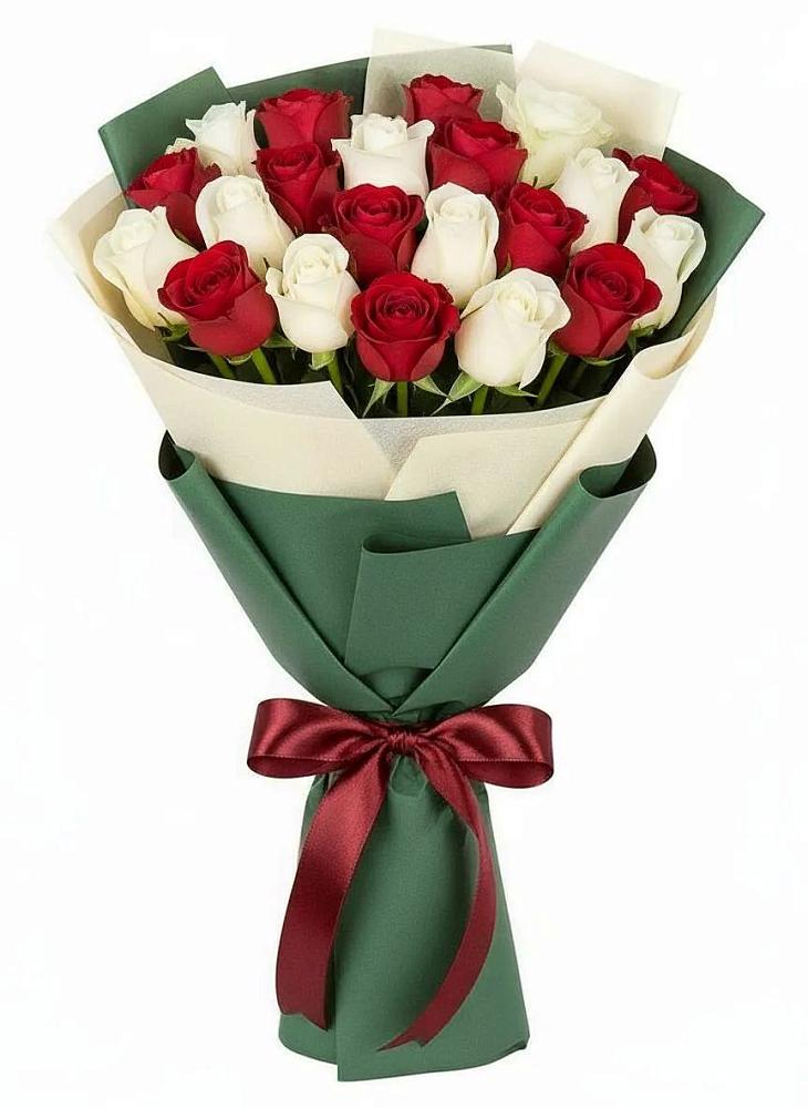 Букет Микс из красных и белых роз в Рождественской Хаве