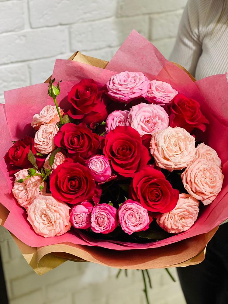 Букет цветов из: Розы в Рождественской Хаве