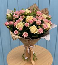 Букет цветов из:  Розы в Рождественской Хаве