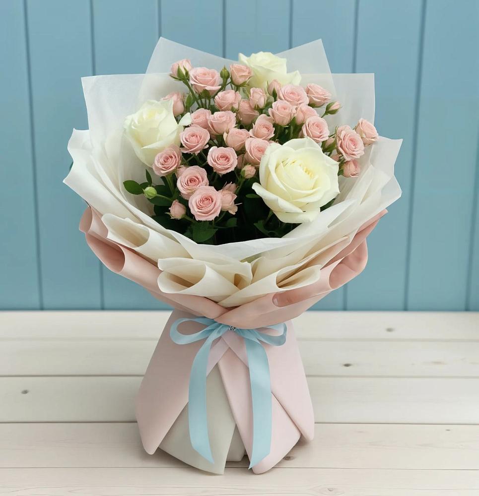 Букет цветов из: Розы в Рождественской Хаве