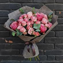 Букет цветов из:  Розы в Рождественской Хаве